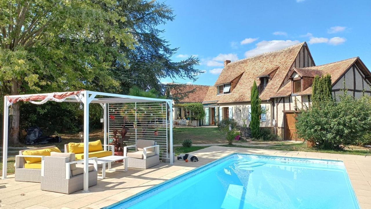 En Pleine Campagne, Proche Du Mans - Chambre D'Hotes Fillé Esterno foto